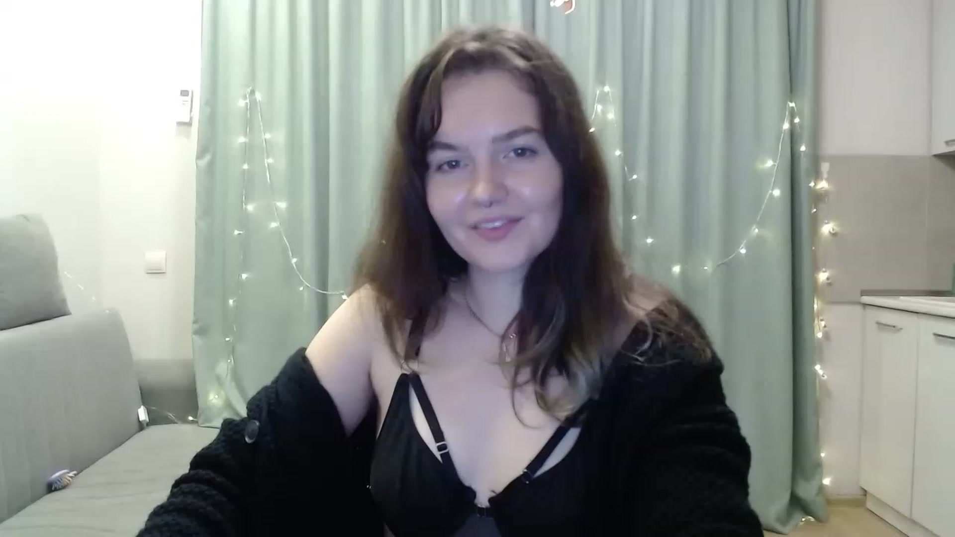 Gallery image thumbnail from BlueL1ghtning's myfreecams stream on, 11/27/2022, 19:04 image 3 of 20