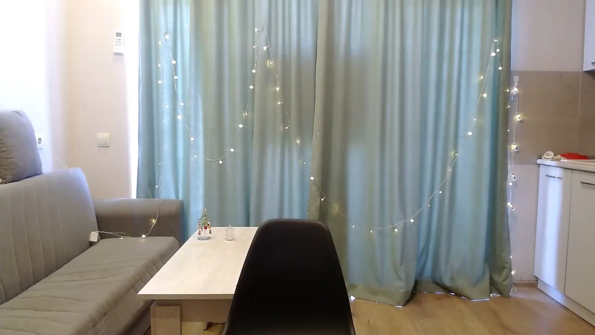 Gallery image thumbnail from BlueL1ghtning's myfreecams stream on, 11/28/2022, 11:55 image 5 of 20