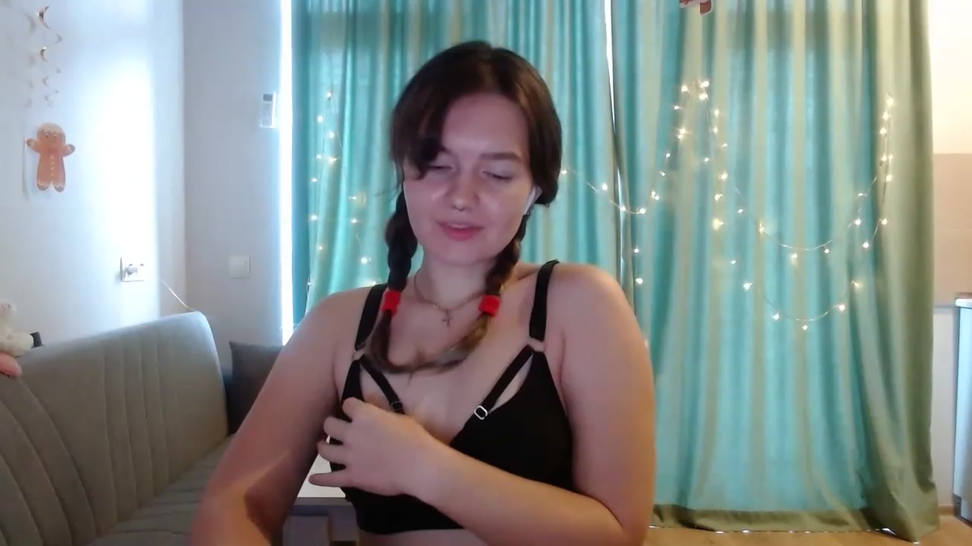 Gallery image thumbnail from BlueL1ghtning's myfreecams stream on, 12/05/2022, 10:59 image 9 of 20