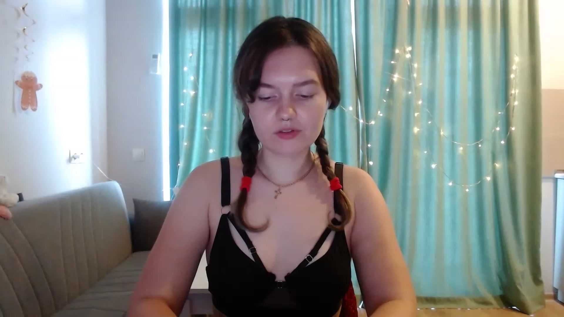 Gallery image thumbnail from BlueL1ghtning's myfreecams stream on, 12/05/2022, 10:59 image 16 of 20