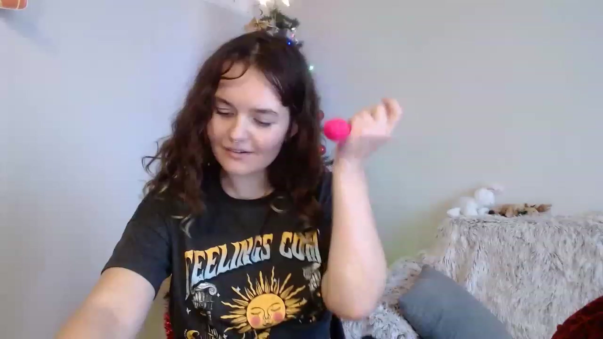 Gallery image thumbnail from BlueL1ghtning's myfreecams stream on, 12/25/2022, 13:39 image 7 of 20