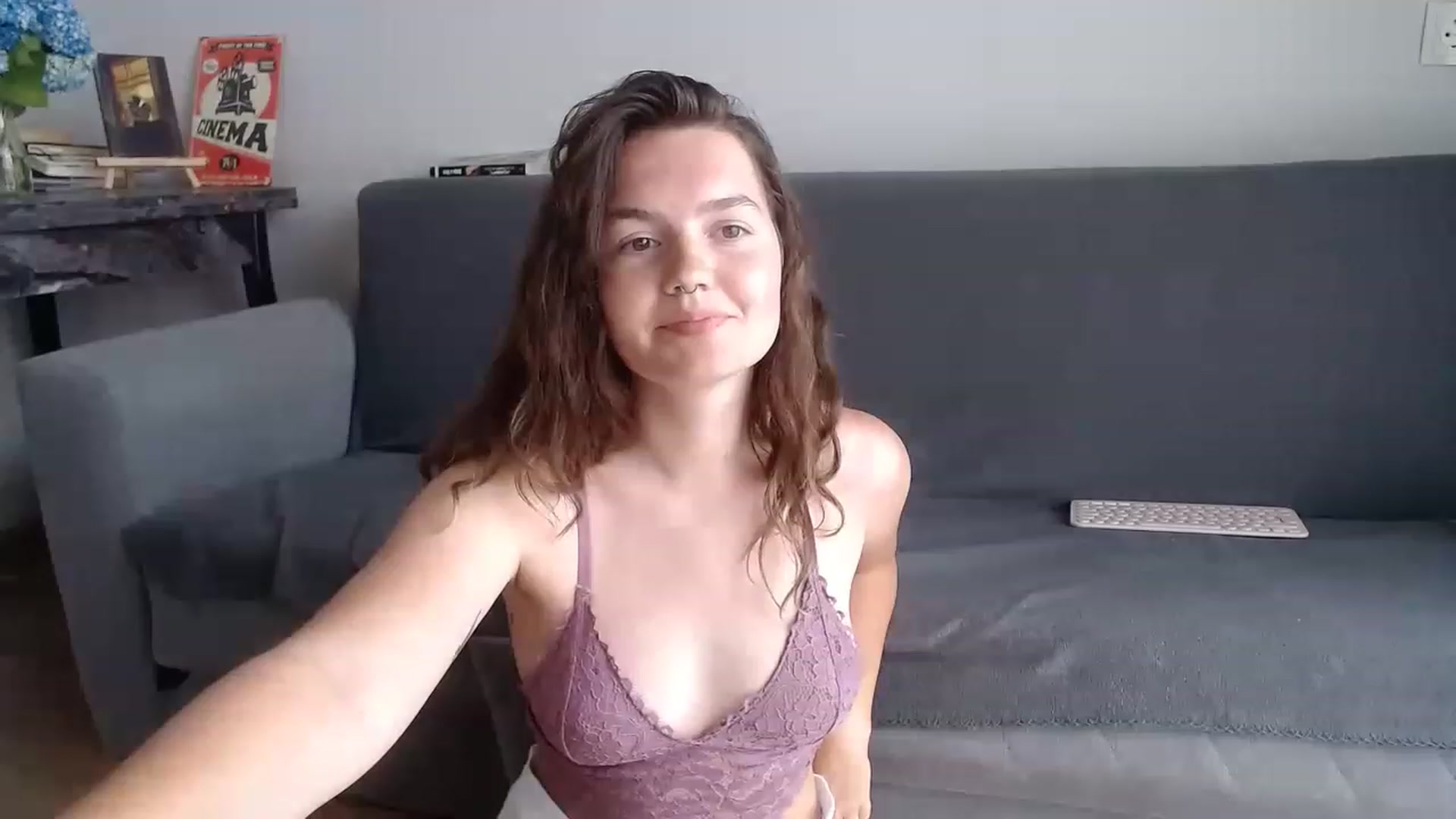 Gallery image thumbnail from BlueL1ghtning's myfreecams stream on, 06/13/2023, 14:14 image 16 of 20