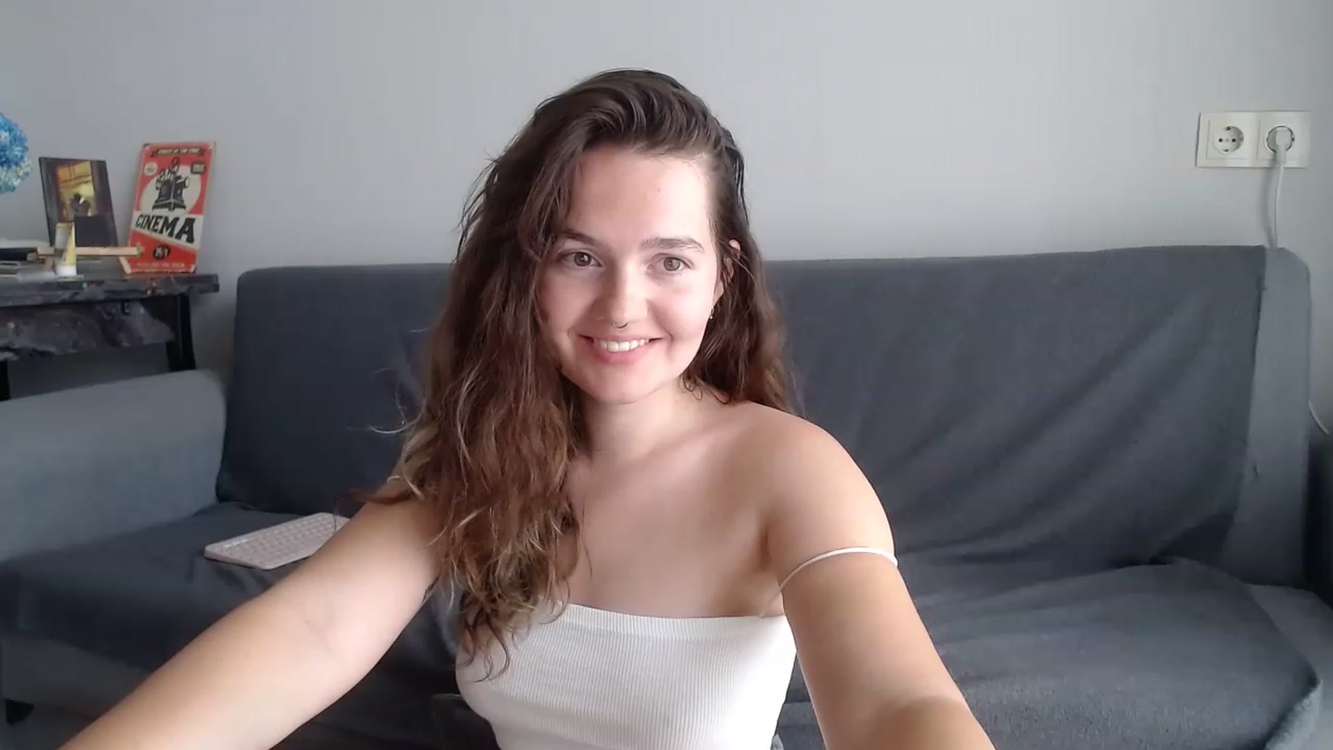 Gallery image thumbnail from BlueL1ghtning's myfreecams stream on, 06/14/2023, 15:15 image 15 of 20