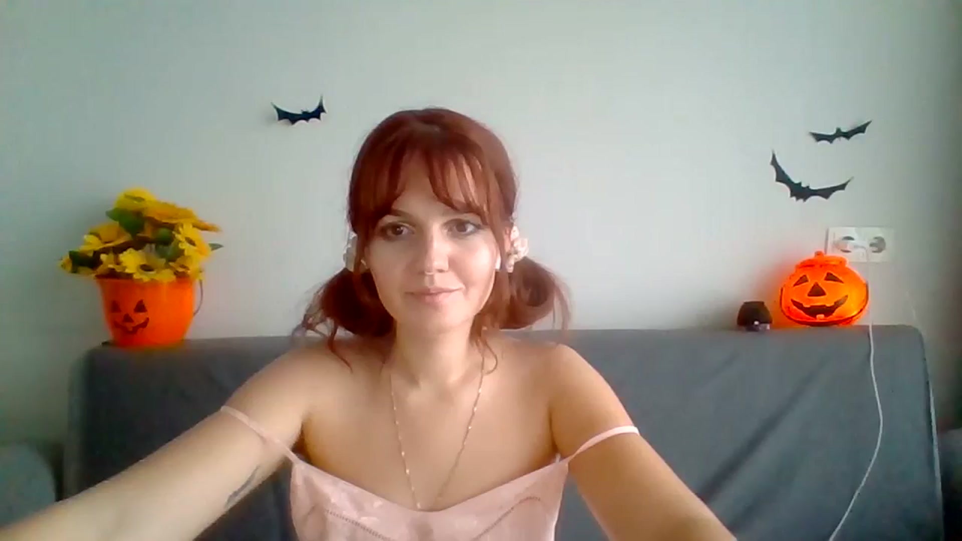 Gallery image thumbnail from BlueL1ghtning's myfreecams stream on, 10/16/2023, 13:26 image 7 of 20