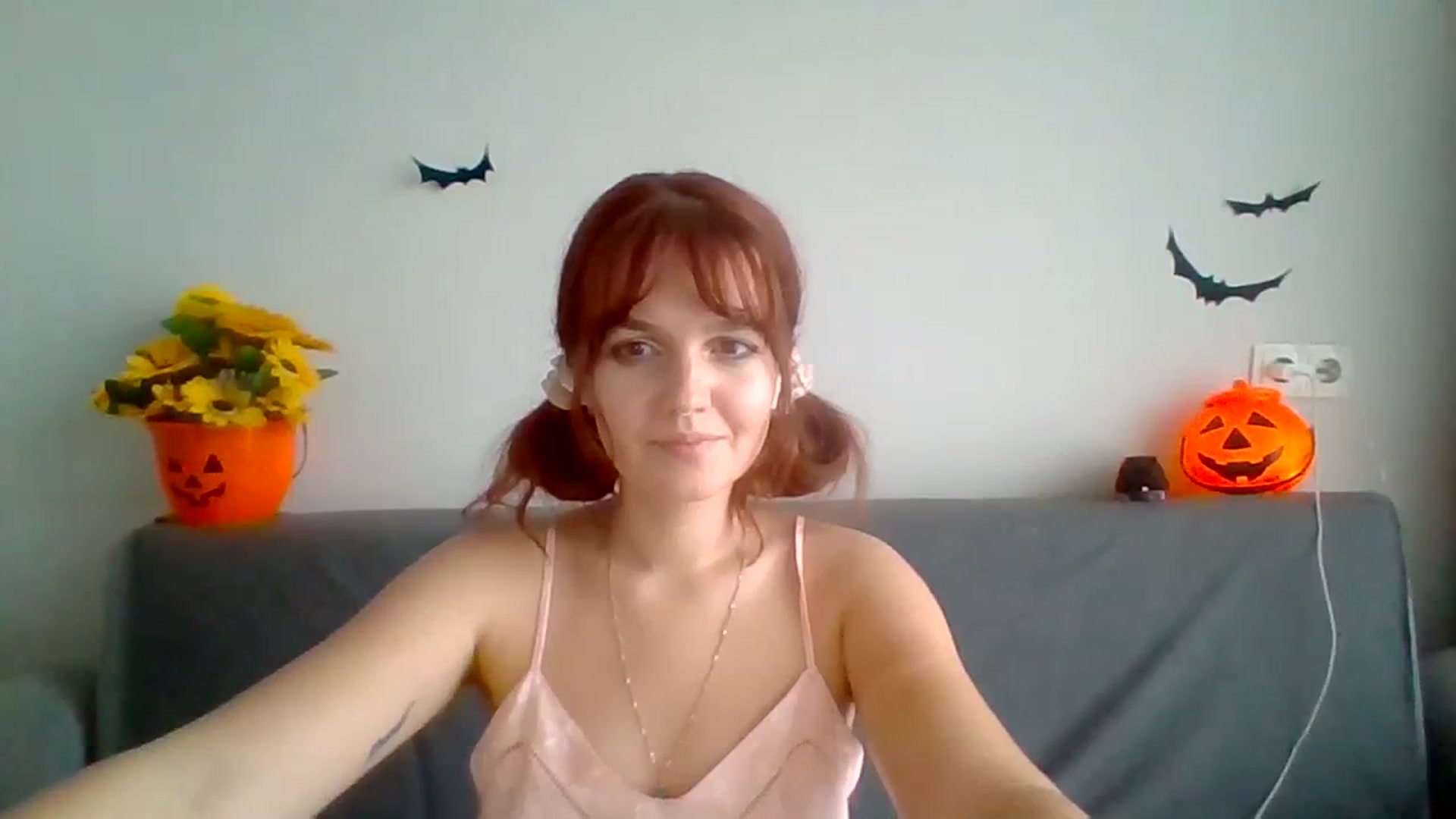 Gallery image thumbnail from BlueL1ghtning's myfreecams stream on, 10/16/2023, 13:26 image 4 of 20