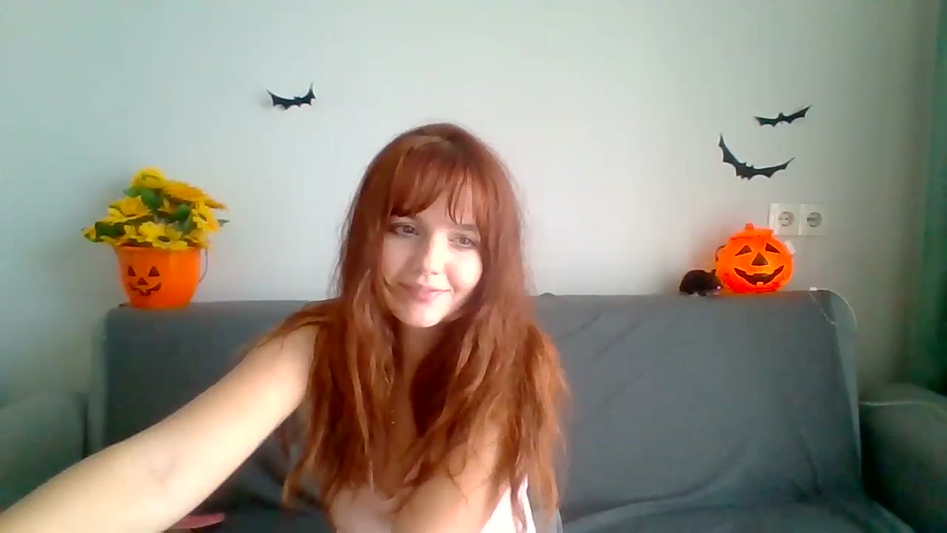 Gallery image thumbnail from BlueL1ghtning's myfreecams stream on, 10/17/2023, 12:25 image 16 of 20
