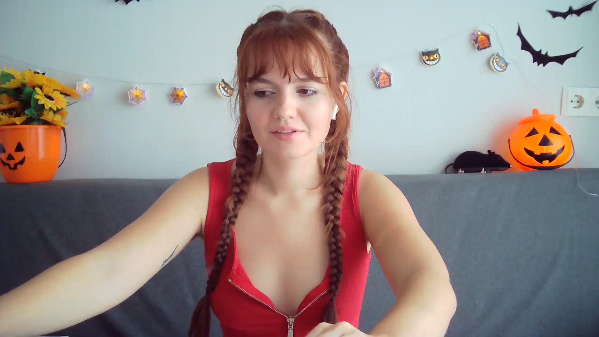 Gallery image thumbnail from BlueL1ghtning's myfreecams stream on, 10/19/2023, 12:58 image 5 of 20