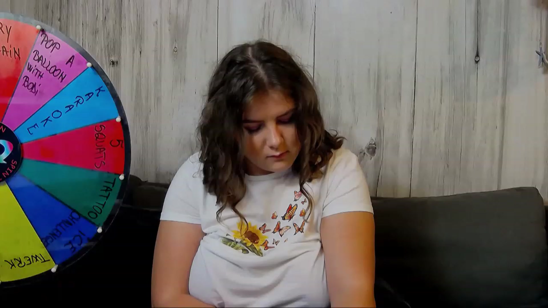 Gallery image thumbnail from BluePoppy's myfreecams stream on, 12/18/2022, 19:30 image 11 of 20