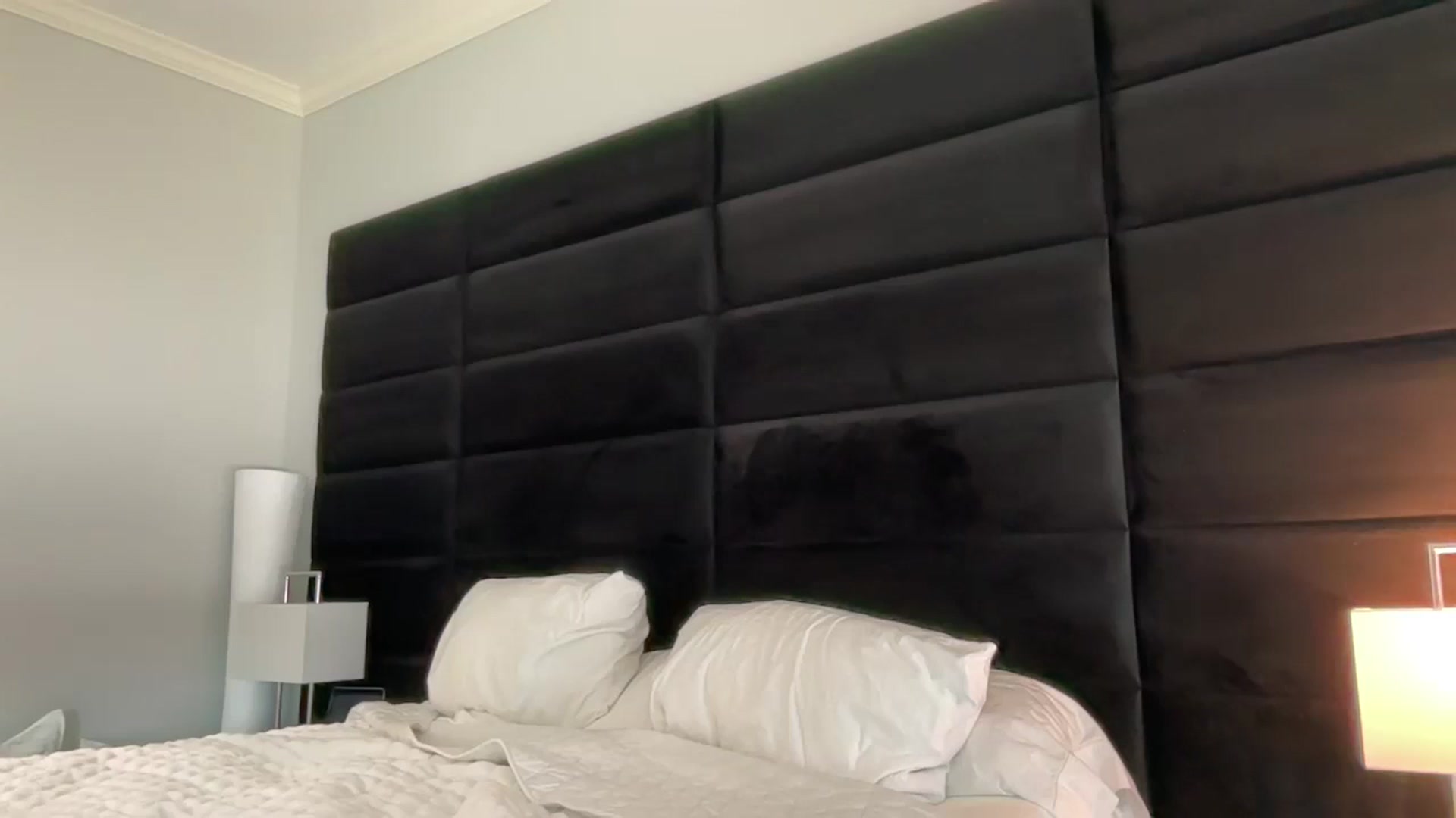 Gallery image thumbnail from BlueRiverTX's myfreecams stream on, 02/25/2024, 22:41 image 7 of 20