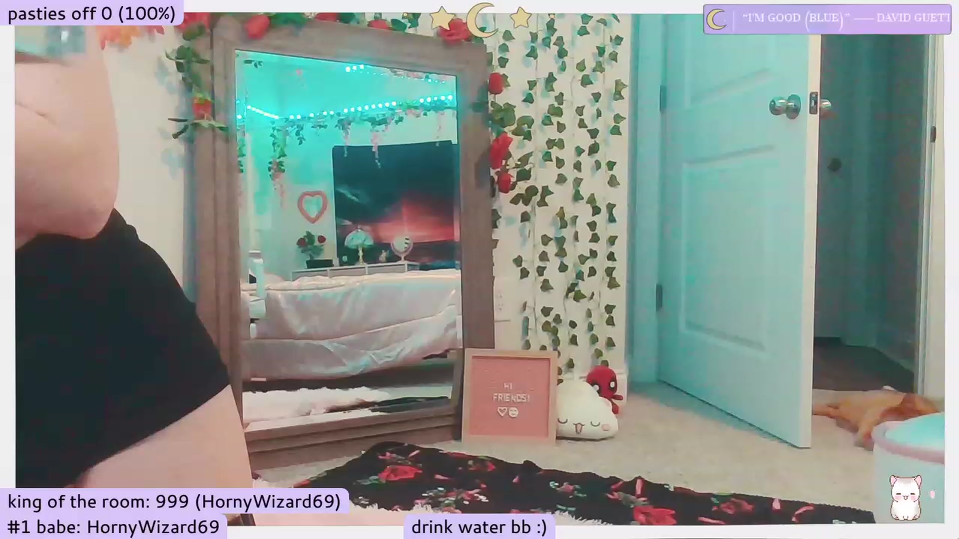 Gallery image thumbnail from BlueSiren's myfreecams stream on, 11/22/2022, 07:18 image 17 of 20