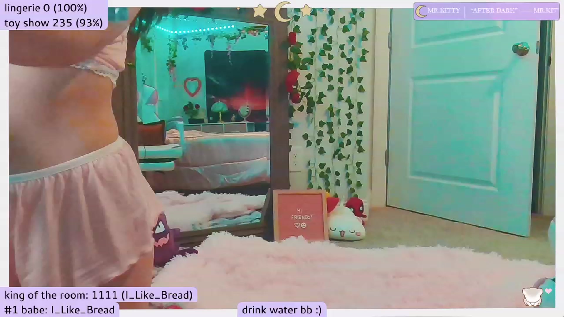 Gallery image thumbnail from BlueSiren's myfreecams stream on, 11/23/2022, 05:20 image 12 of 20