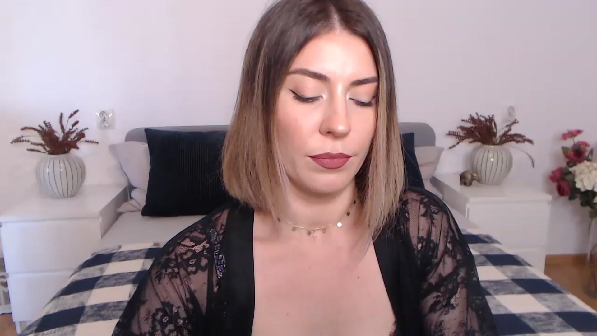 Gallery image thumbnail from BlueStocking's myfreecams stream on, 07/16/2023, 12:21 image 10 of 20