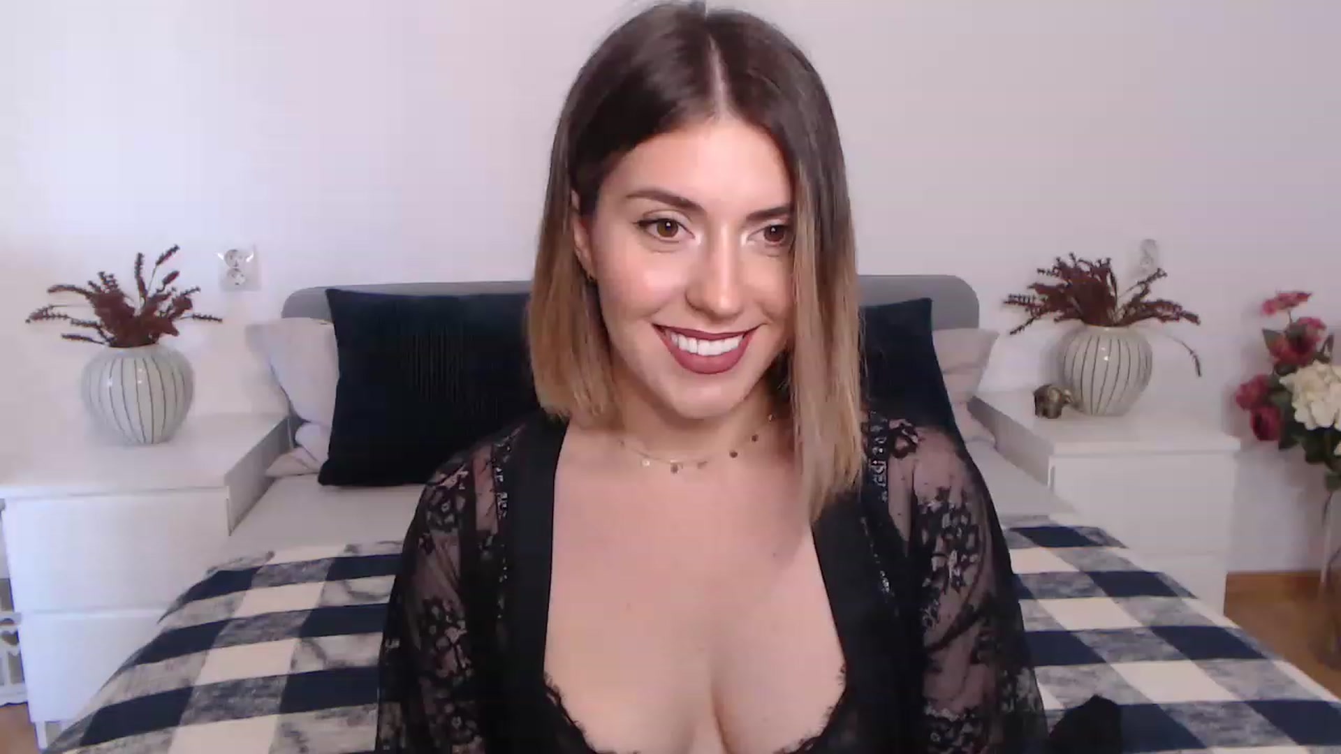 Gallery image thumbnail from BlueStocking's myfreecams stream on, 07/16/2023, 12:21 image 1 of 20