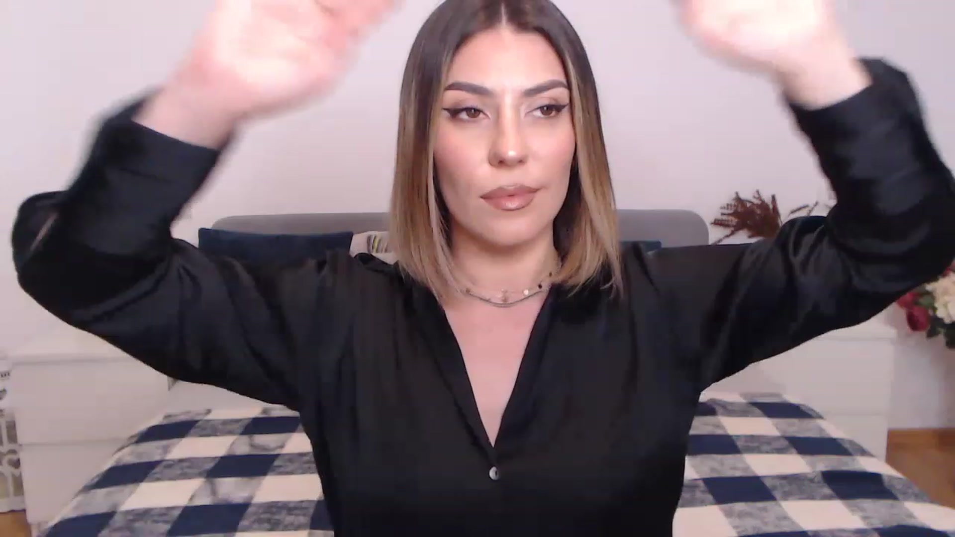 Gallery image thumbnail from BlueStocking's myfreecams stream on, 07/18/2023, 11:37 image 7 of 20