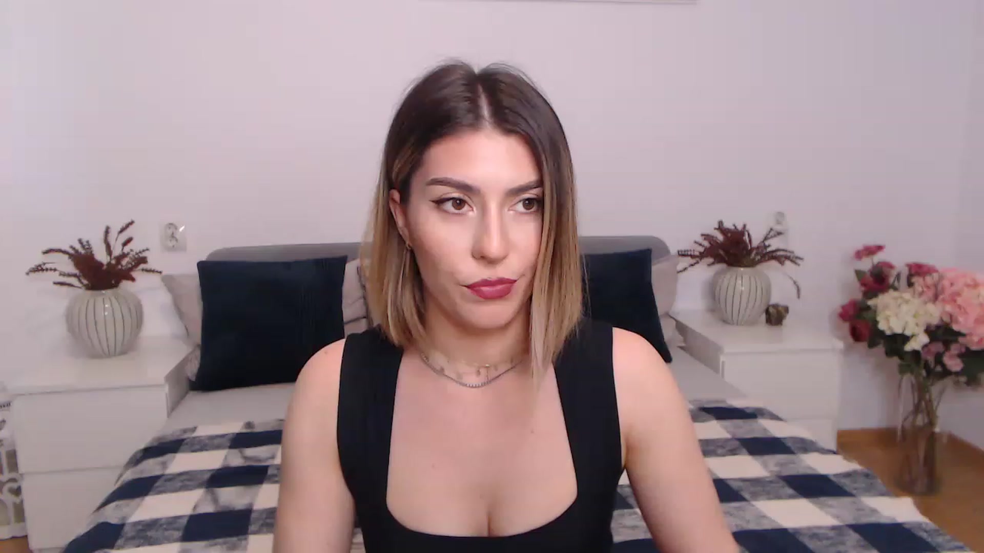 Gallery image thumbnail from BlueStocking's myfreecams stream on, 07/19/2023, 09:14 image 8 of 20