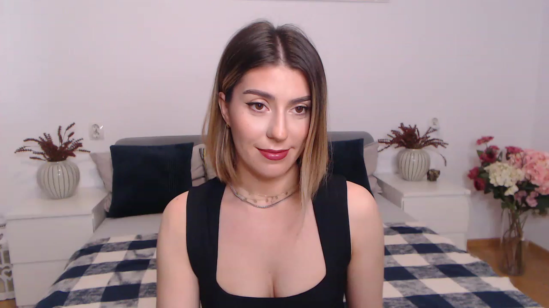 Gallery image thumbnail from BlueStocking's myfreecams stream on, 07/19/2023, 09:14 image 9 of 20