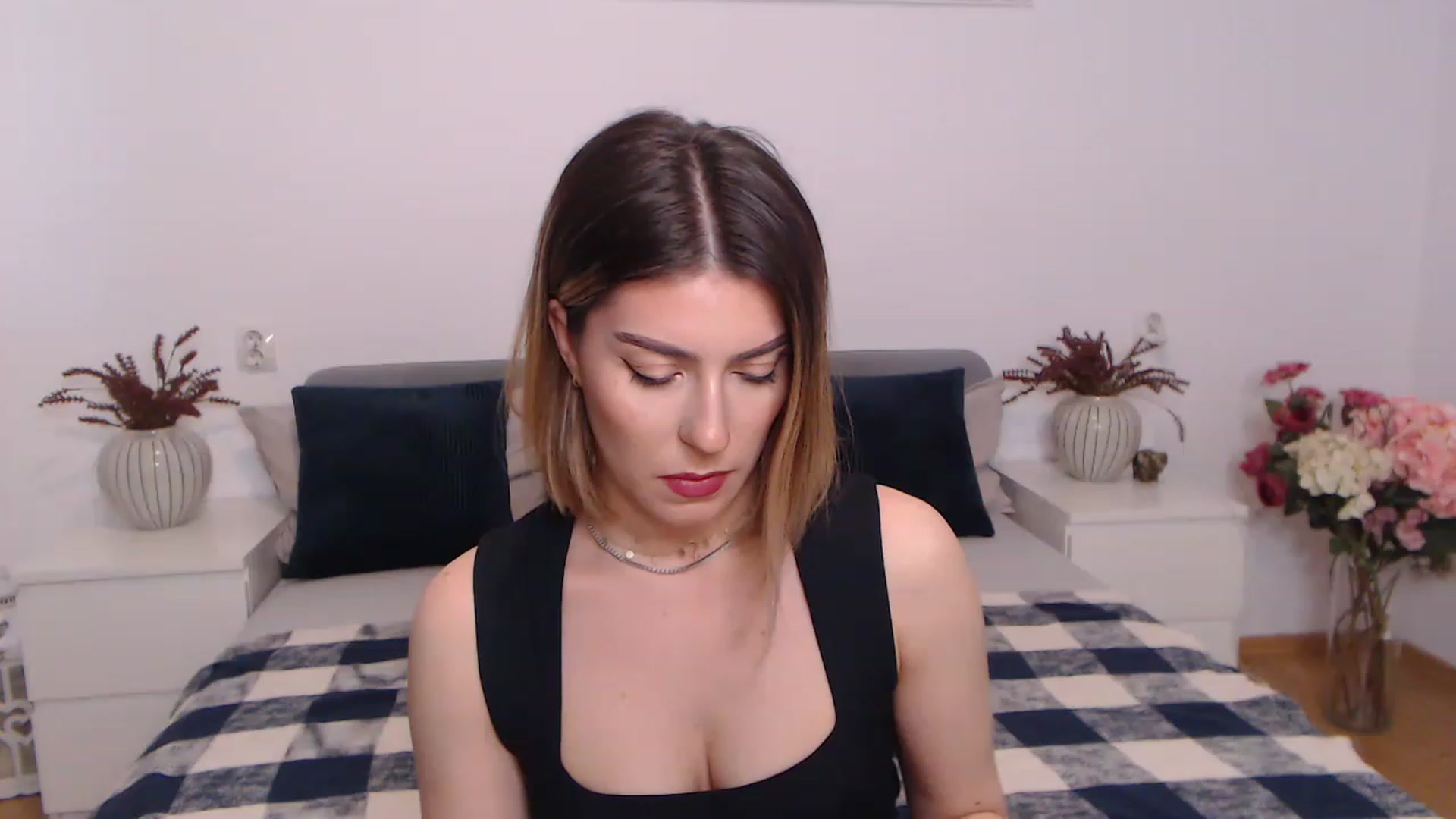 Gallery image thumbnail from BlueStocking's myfreecams stream on, 07/19/2023, 09:14 image 7 of 20
