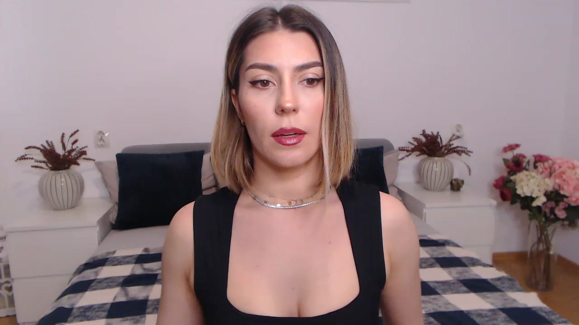 Gallery image thumbnail from BlueStocking's myfreecams stream on, 07/19/2023, 09:14 image 15 of 20