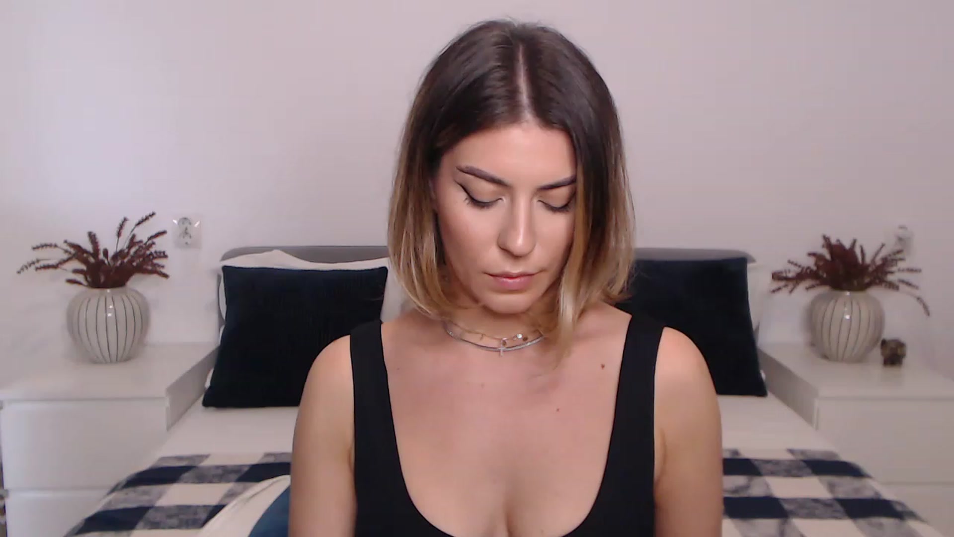 Gallery image thumbnail from BlueStocking's myfreecams stream on, 07/27/2023, 11:02 image 1 of 20