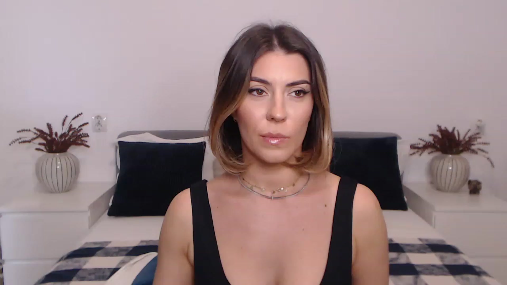 Gallery image thumbnail from BlueStocking's myfreecams stream on, 07/27/2023, 11:02 image 11 of 20