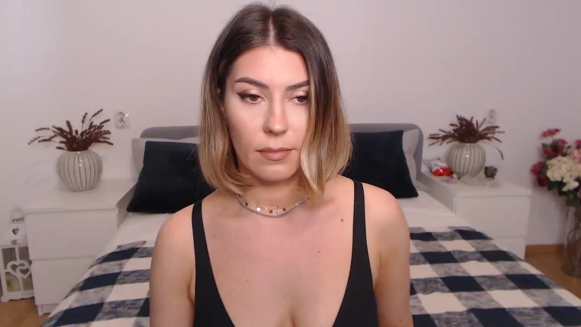 Gallery image thumbnail from BlueStocking's myfreecams stream on, 08/01/2023, 10:45 image 2 of 20