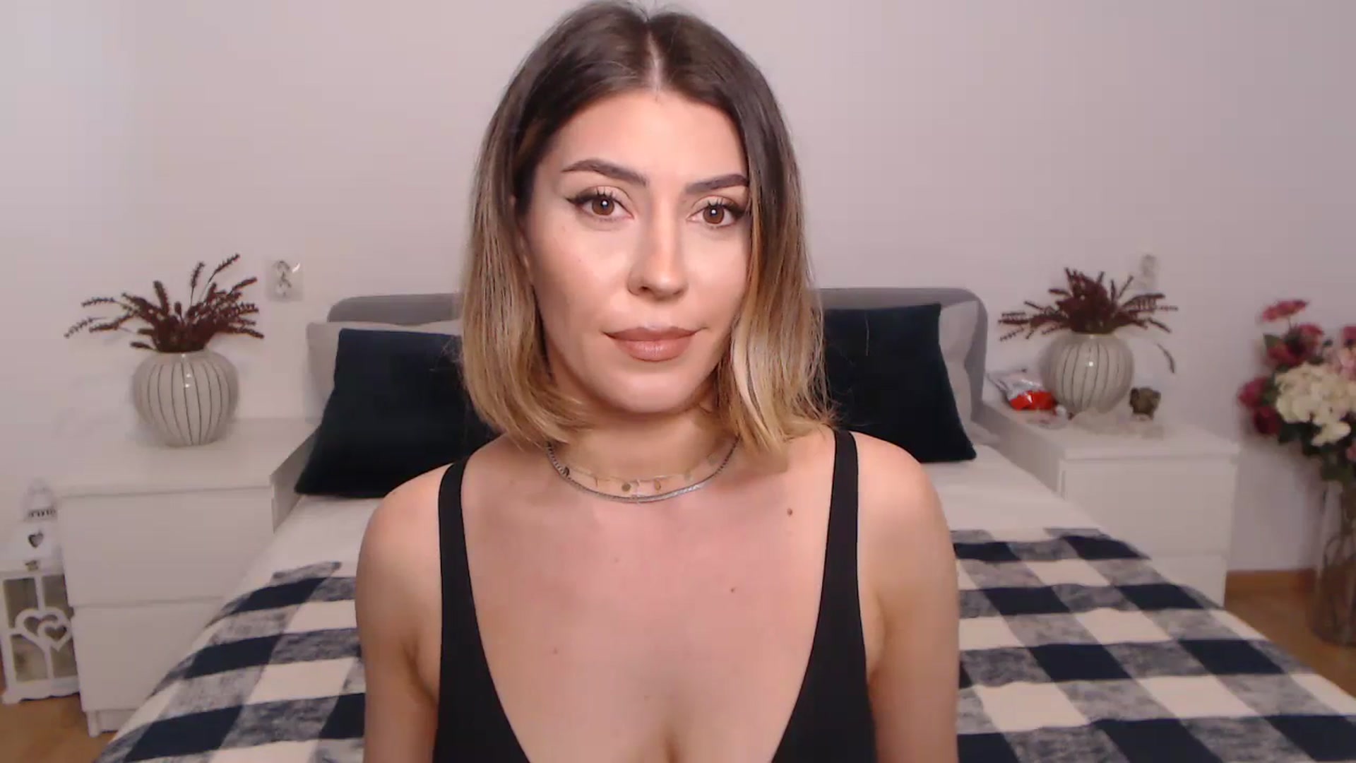 Gallery image thumbnail from BlueStocking's myfreecams stream on, 08/01/2023, 10:45 image 20 of 20