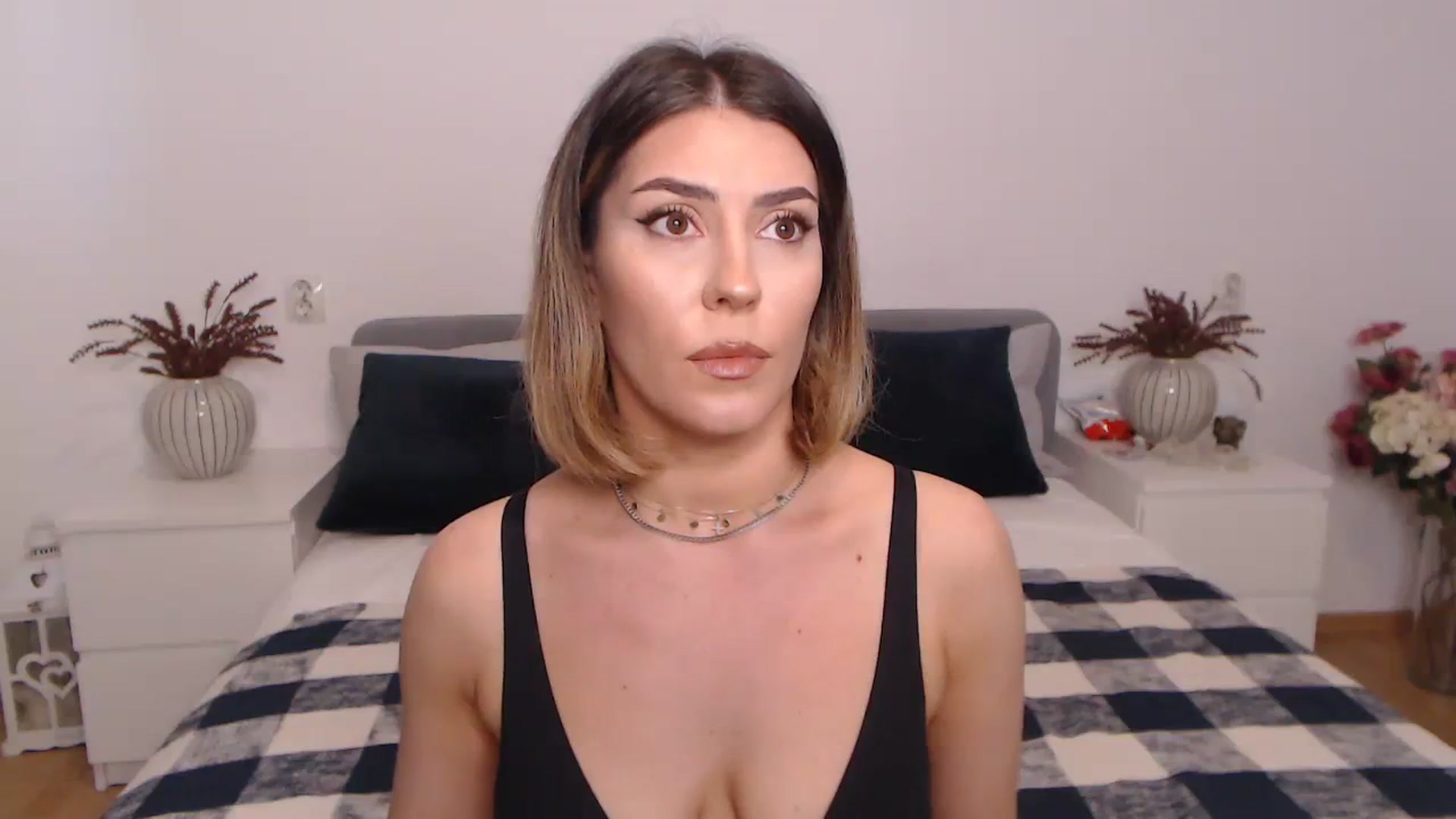 Gallery image thumbnail from BlueStocking's myfreecams stream on, 08/01/2023, 10:45 image 16 of 20