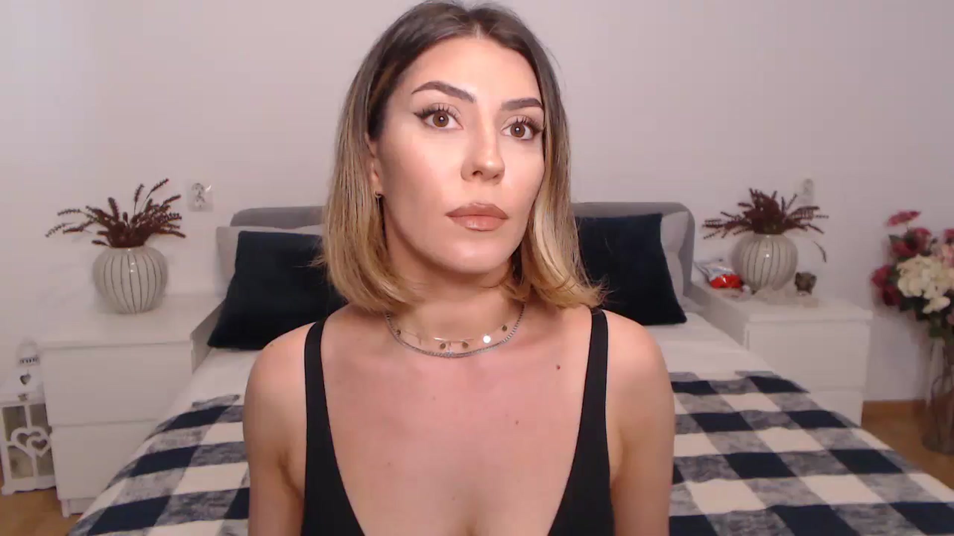 Gallery image thumbnail from BlueStocking's myfreecams stream on, 08/01/2023, 10:45 image 19 of 20