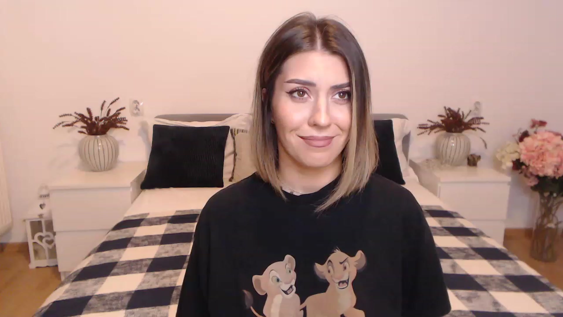 Gallery image thumbnail from BlueStocking's myfreecams stream on, 08/07/2023, 17:23 image 13 of 20