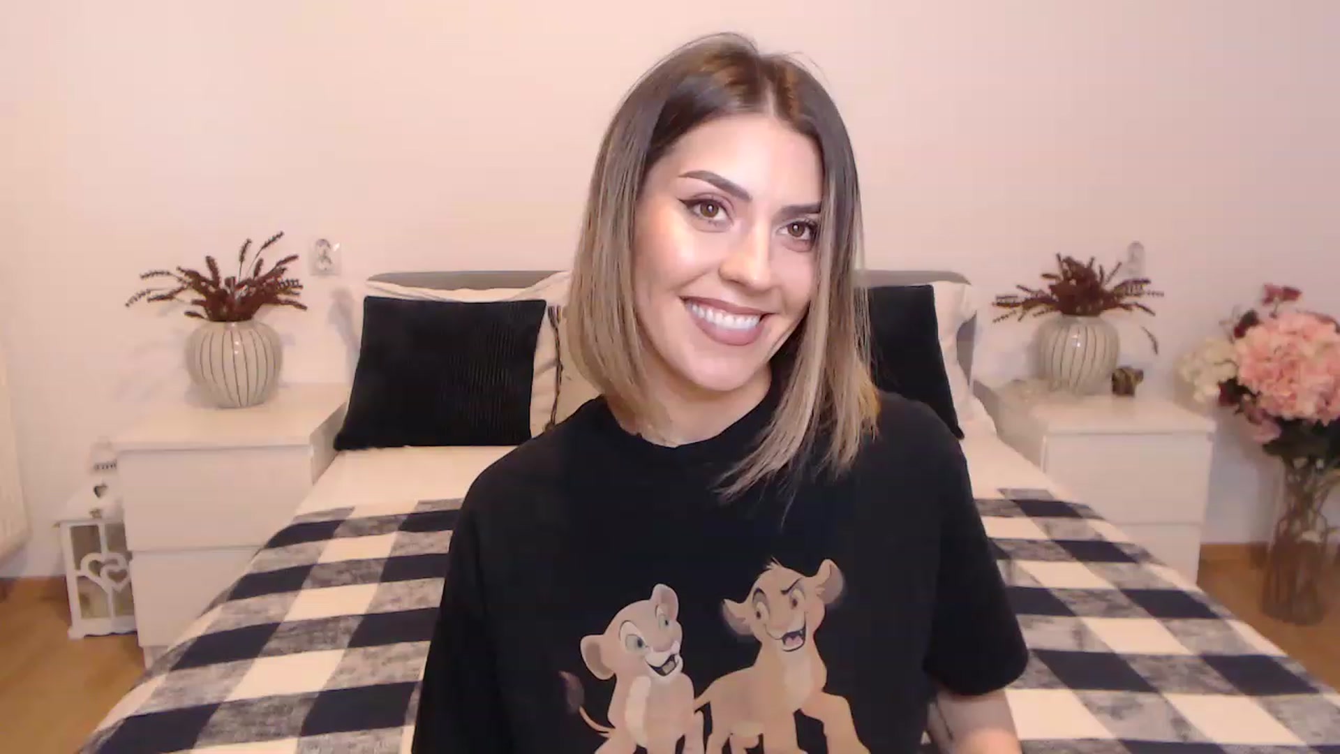 Gallery image thumbnail from BlueStocking's myfreecams stream on, 08/07/2023, 17:23 image 7 of 20