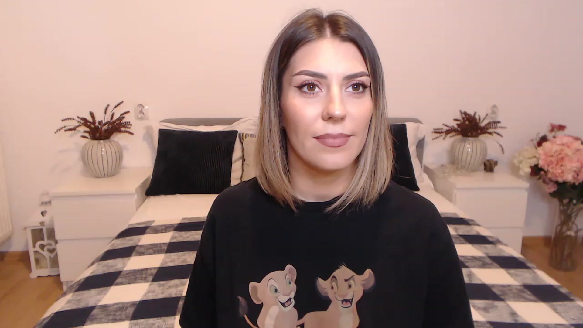 Gallery image thumbnail from BlueStocking's myfreecams stream on, 08/07/2023, 17:23 image 10 of 20