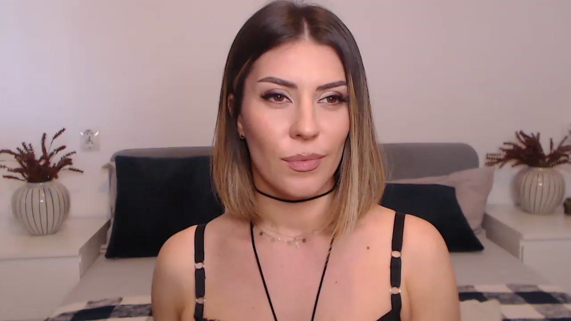 Gallery image thumbnail from BlueStocking's myfreecams stream on, 08/14/2023, 13:45 image 8 of 20