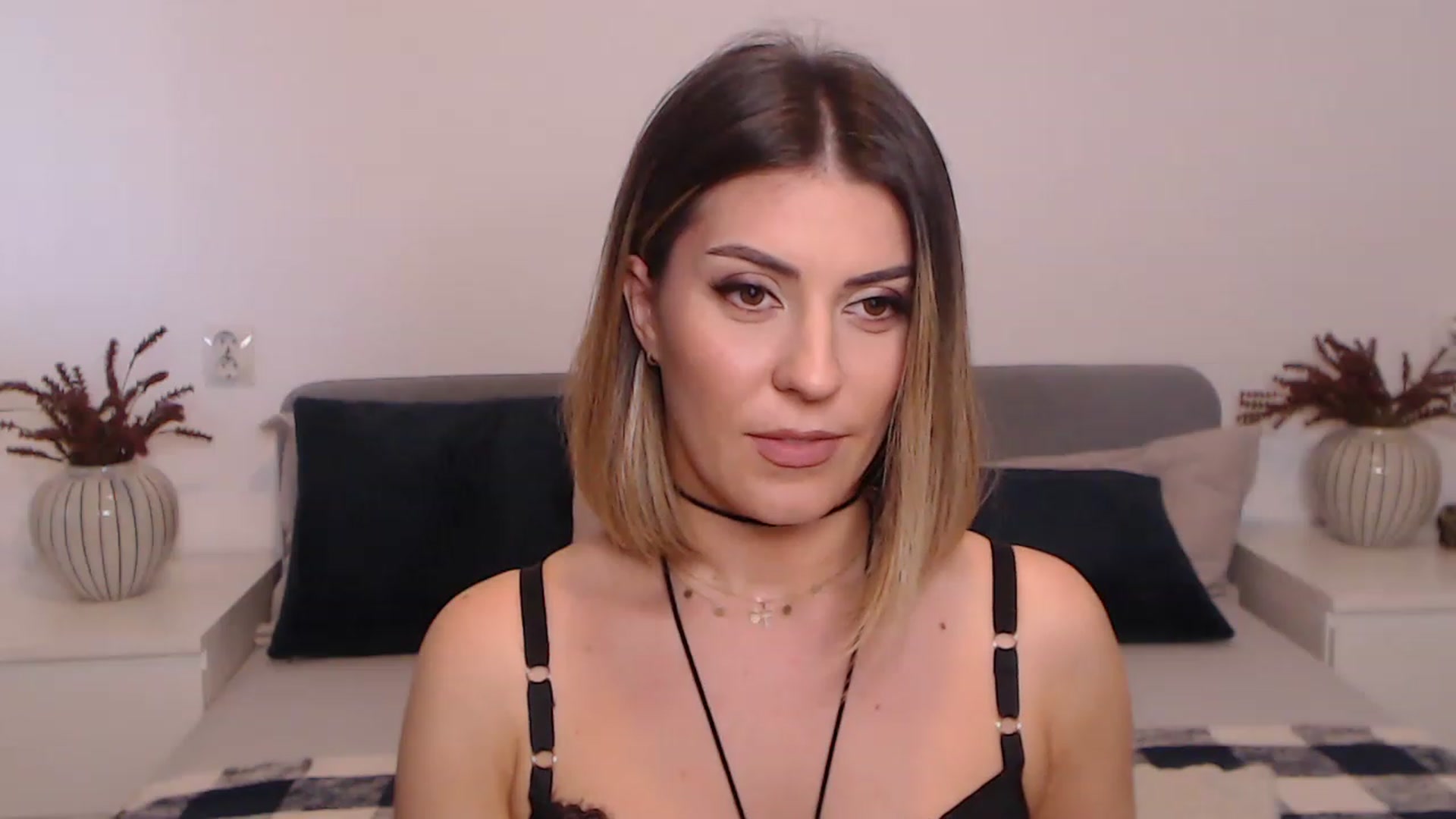 Gallery image thumbnail from BlueStocking's myfreecams stream on, 08/14/2023, 13:45 image 11 of 20