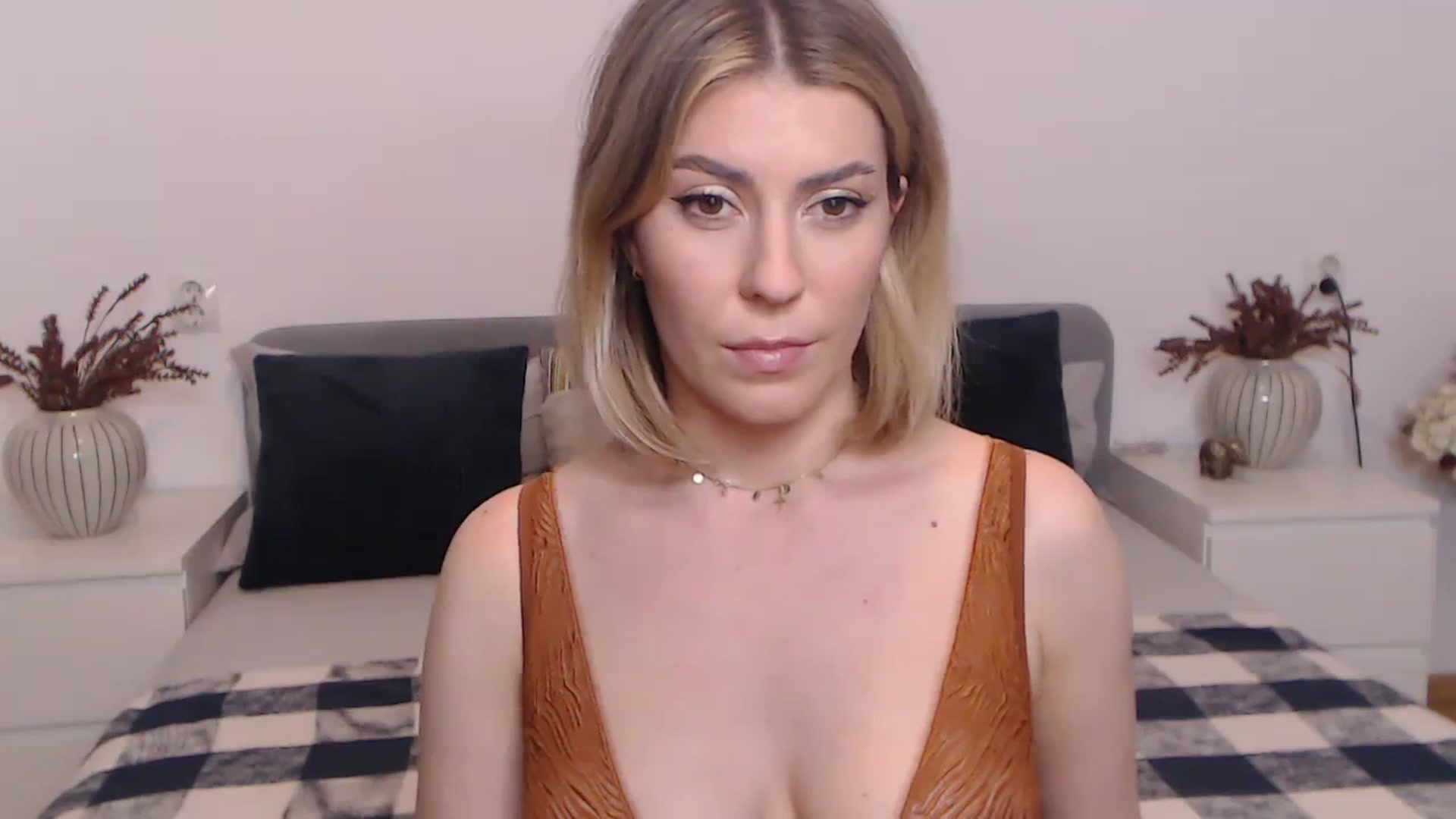 Gallery image thumbnail from BlueStocking's myfreecams stream on, 09/03/2023, 15:37 image 19 of 20