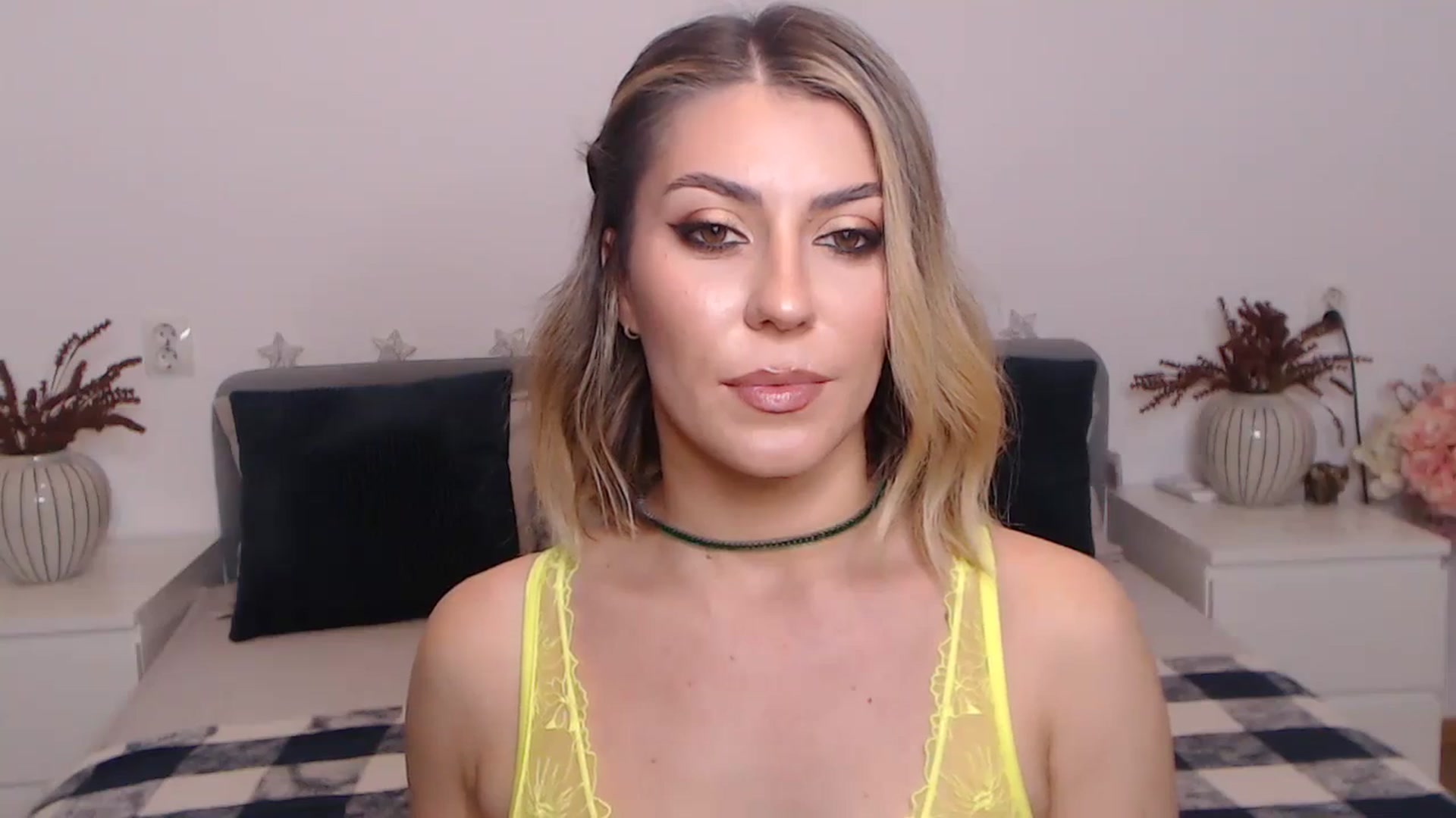 Gallery image thumbnail from BlueStocking's myfreecams stream on, 09/23/2023, 12:44 image 8 of 20