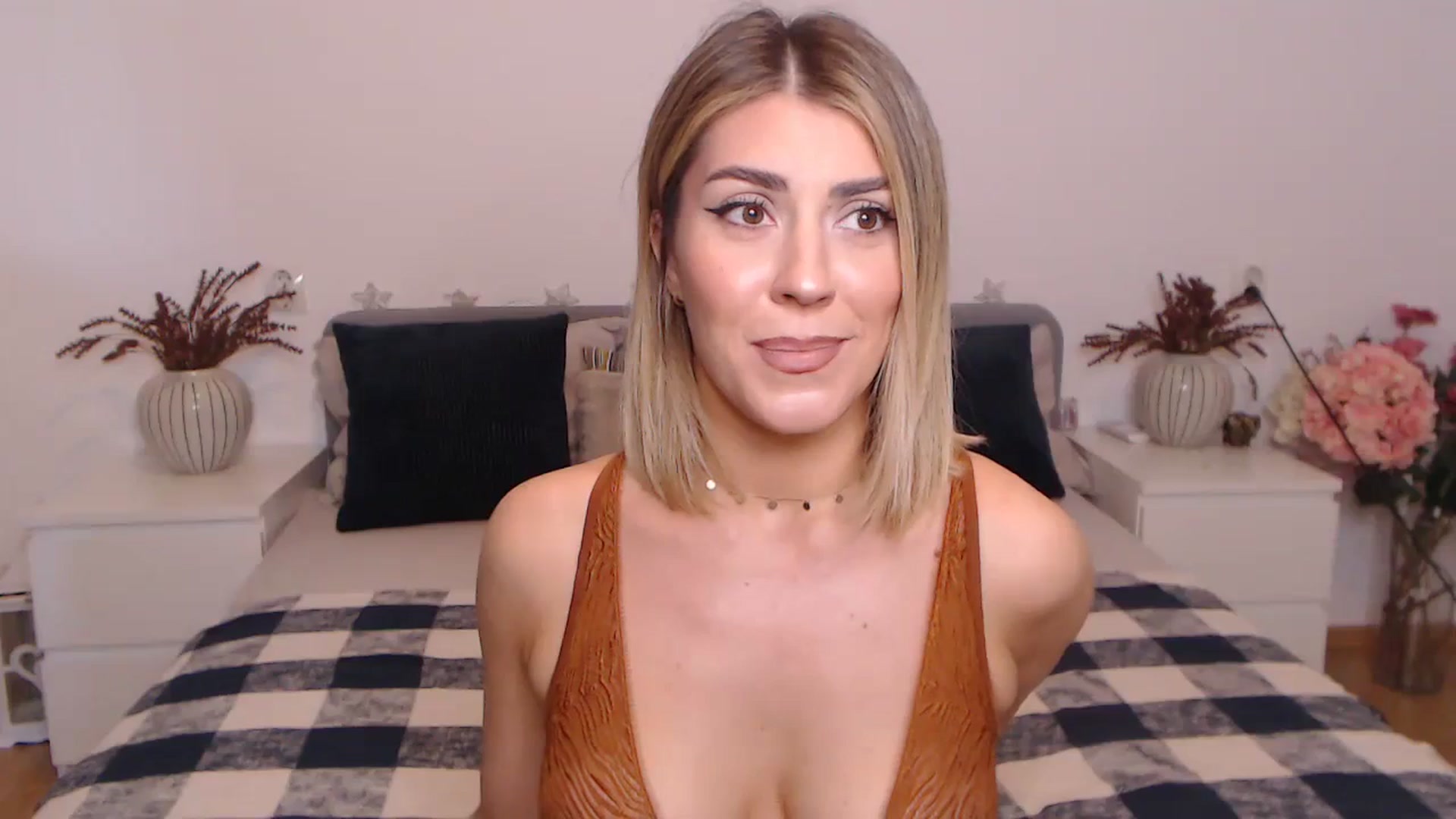 Gallery image thumbnail from BlueStocking's myfreecams stream on, 09/24/2023, 13:50 image 9 of 20