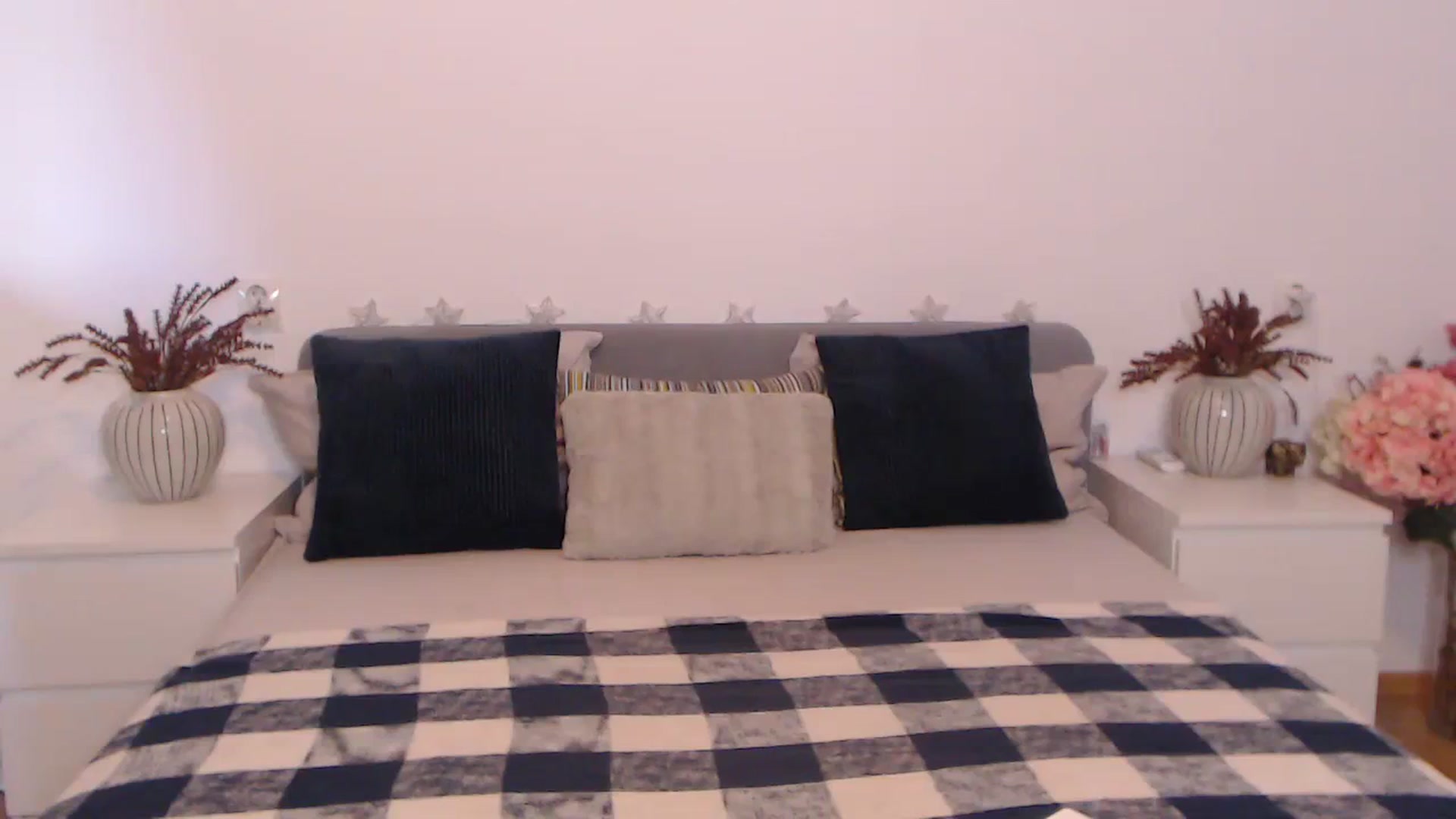 Gallery image thumbnail from BlueStocking's myfreecams stream on, 09/28/2023, 11:39 image 17 of 20