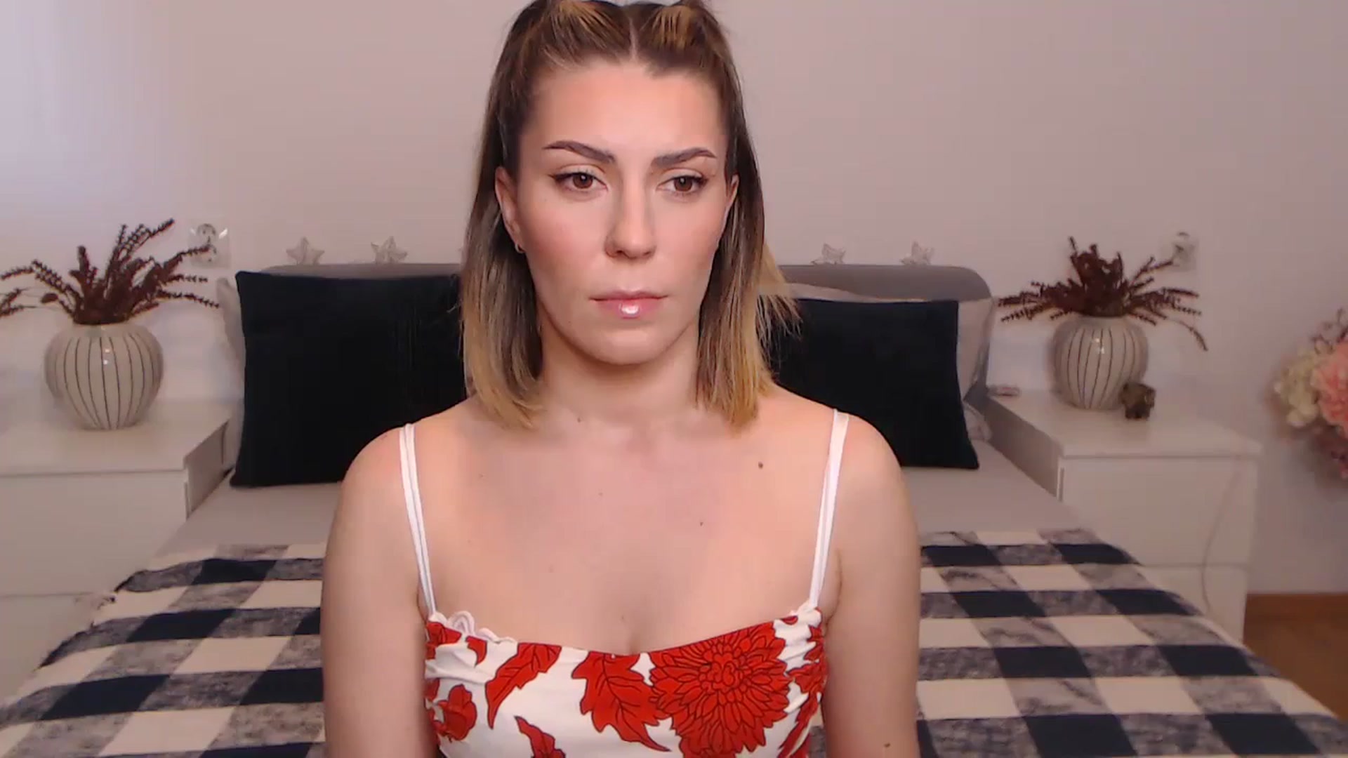Gallery image thumbnail from BlueStocking's myfreecams stream on, 10/09/2023, 09:50 image 20 of 20