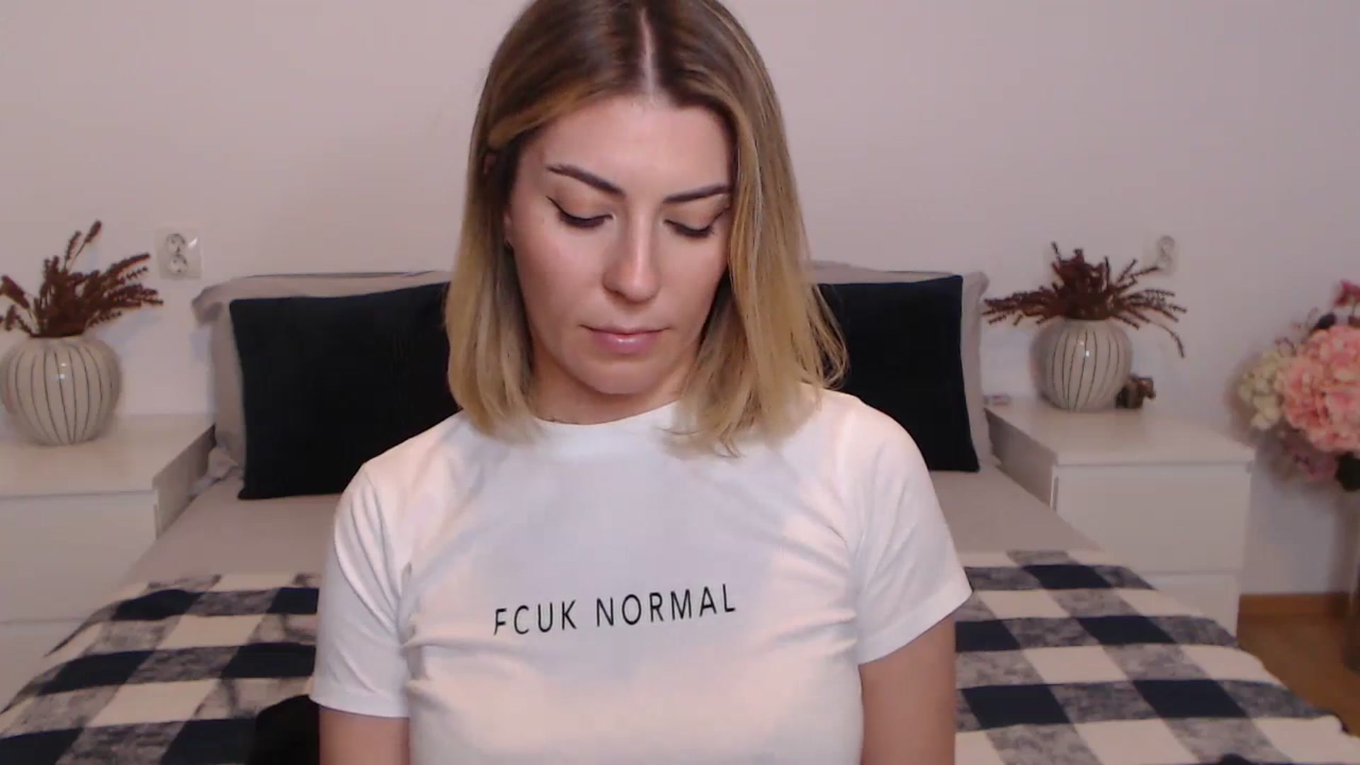 Gallery image thumbnail from BlueStocking's myfreecams stream on, 10/21/2023, 16:00 image 15 of 20