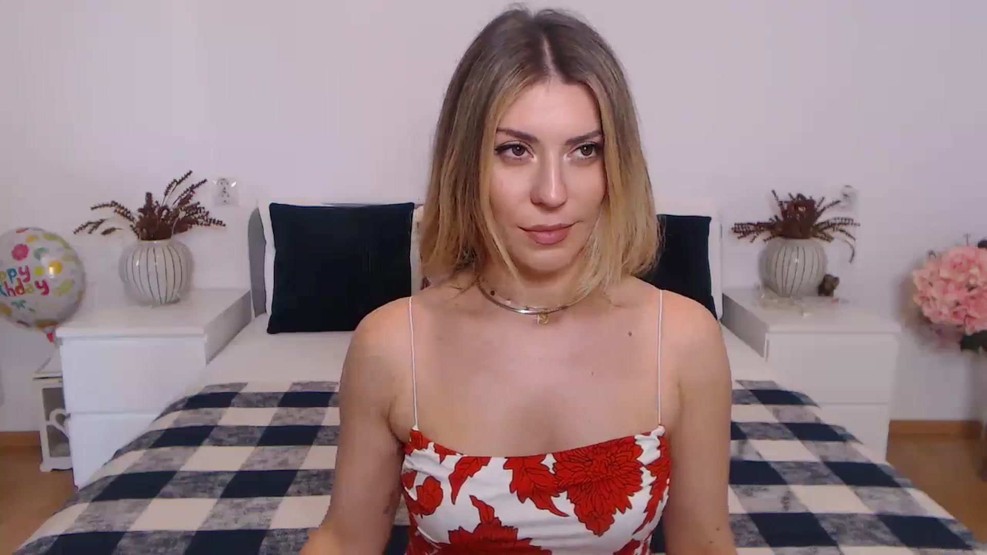 Gallery image thumbnail from BlueStocking's myfreecams stream on, 10/26/2023, 14:03 image 10 of 20
