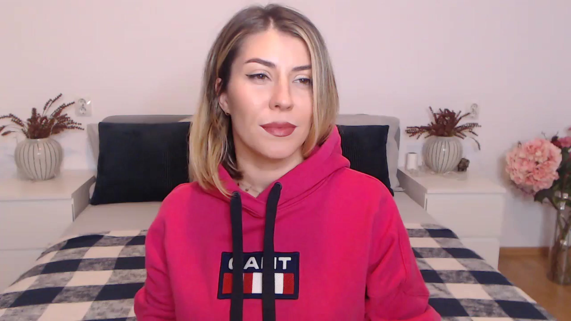 Gallery image thumbnail from BlueStocking's myfreecams stream on, 10/29/2023, 18:06 image 3 of 20