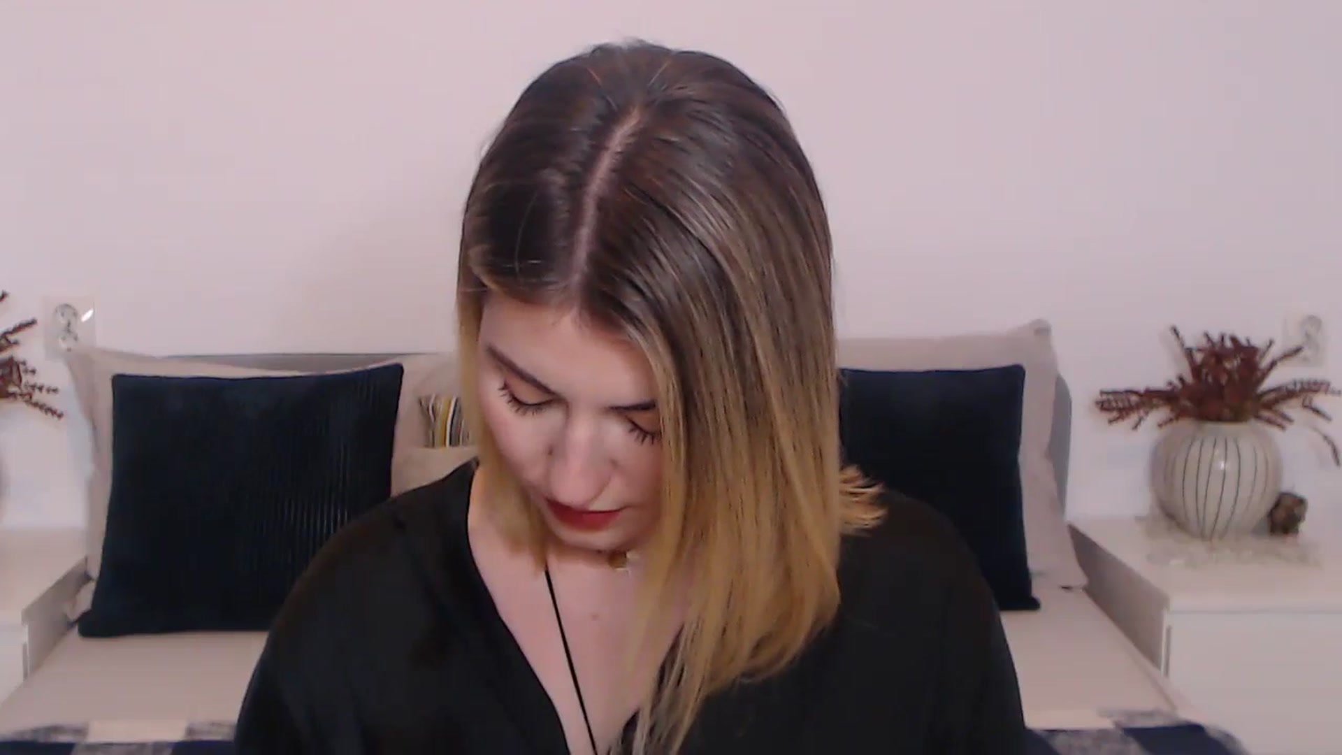 Gallery image thumbnail from BlueStocking's myfreecams stream on, 11/03/2023, 11:54 image 10 of 20