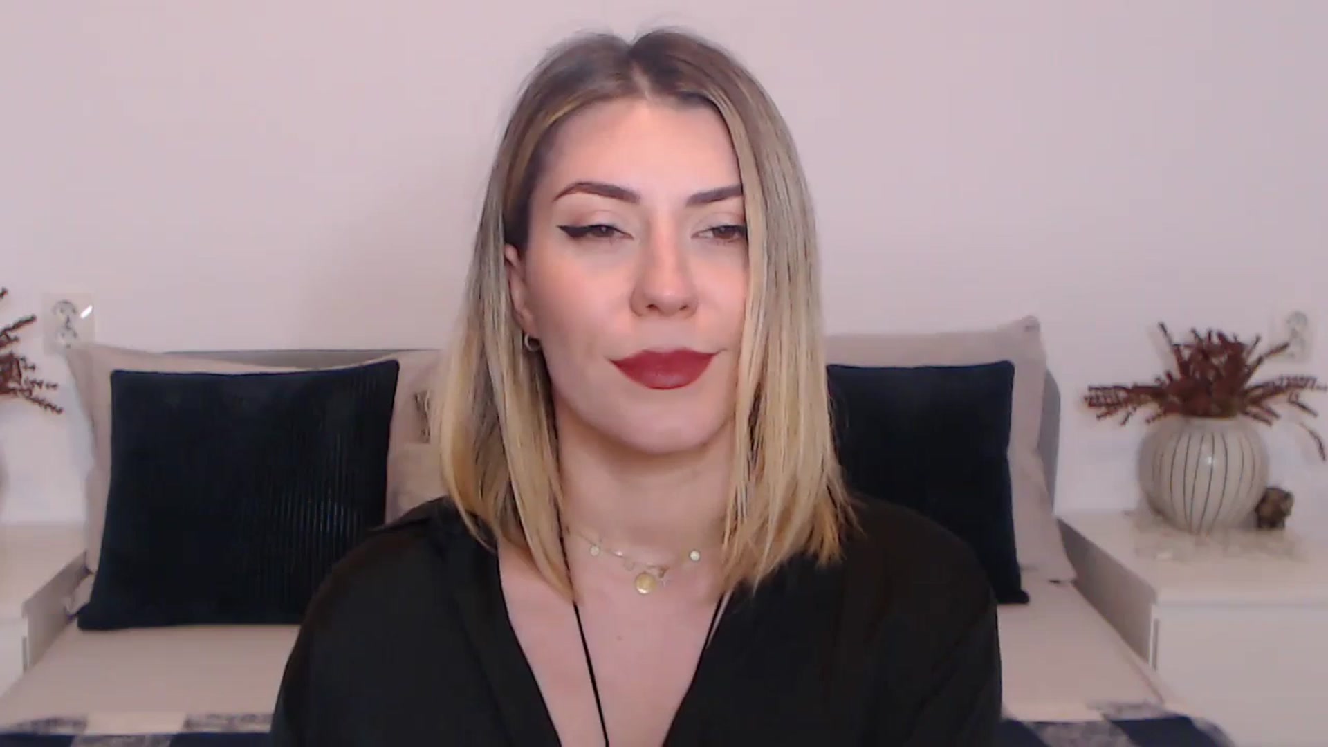 Gallery image thumbnail from BlueStocking's myfreecams stream on, 11/03/2023, 11:54 image 14 of 20