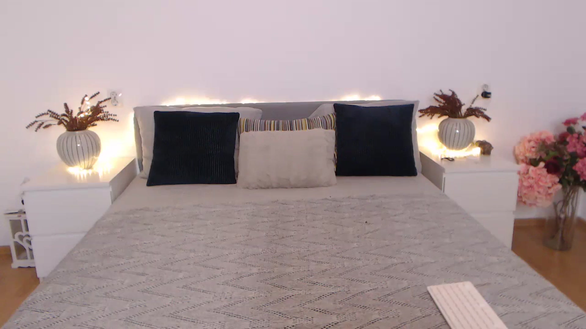Gallery image thumbnail from BlueStocking's myfreecams stream on, 11/25/2023, 13:59 image 19 of 20