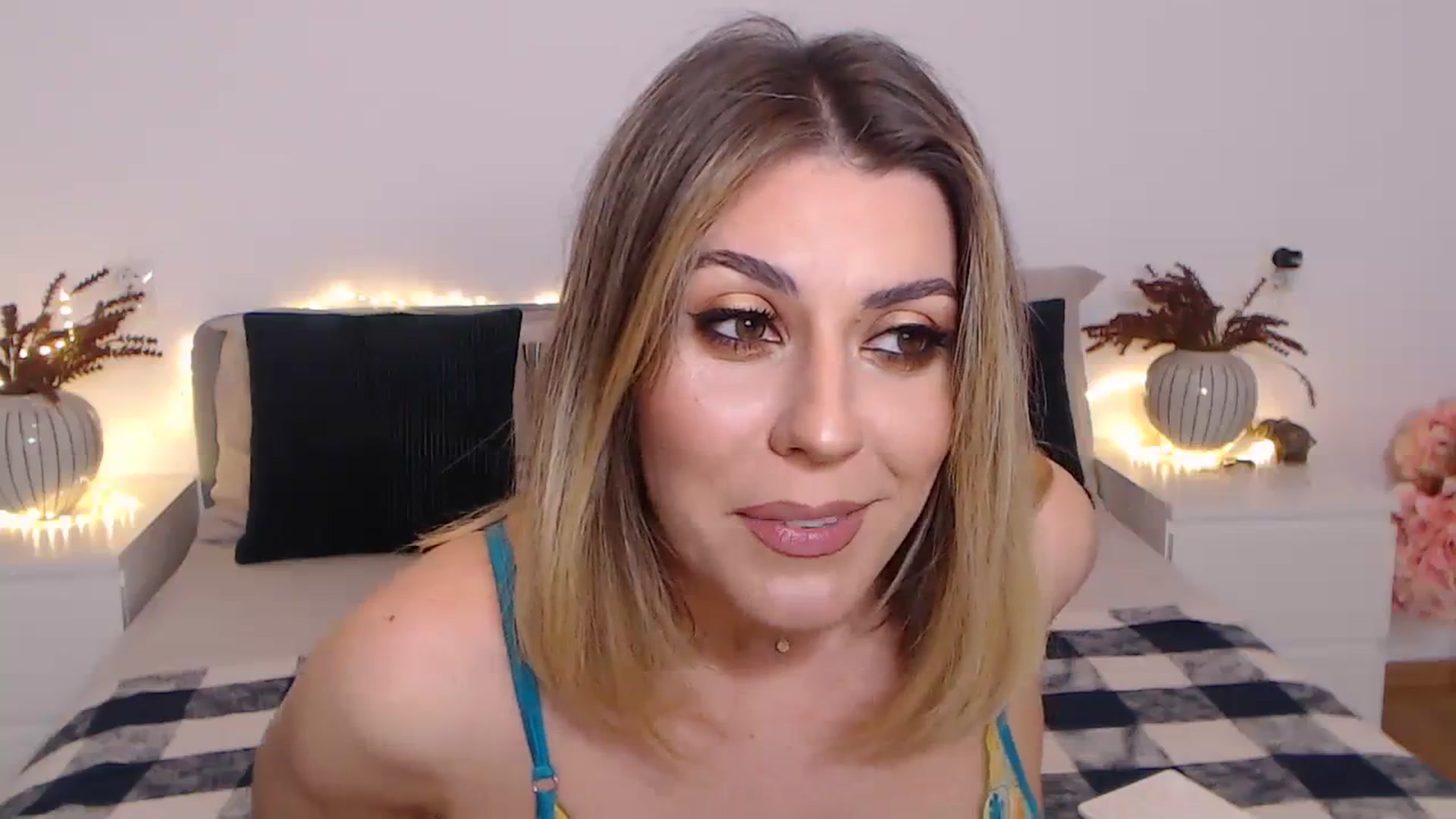 Gallery image thumbnail from BlueStocking's myfreecams stream on, 11/28/2023, 16:53 image 2 of 20