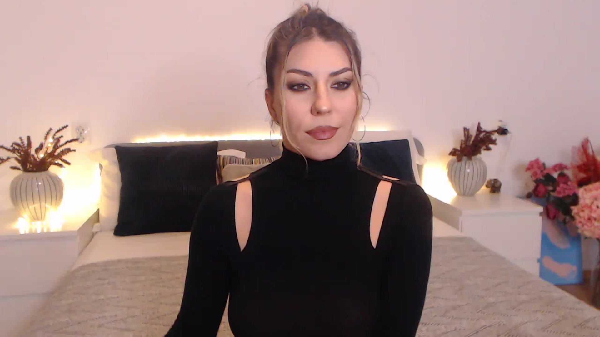 Gallery image thumbnail from BlueStocking's myfreecams stream on, 01/22/2024, 15:19 image 20 of 20