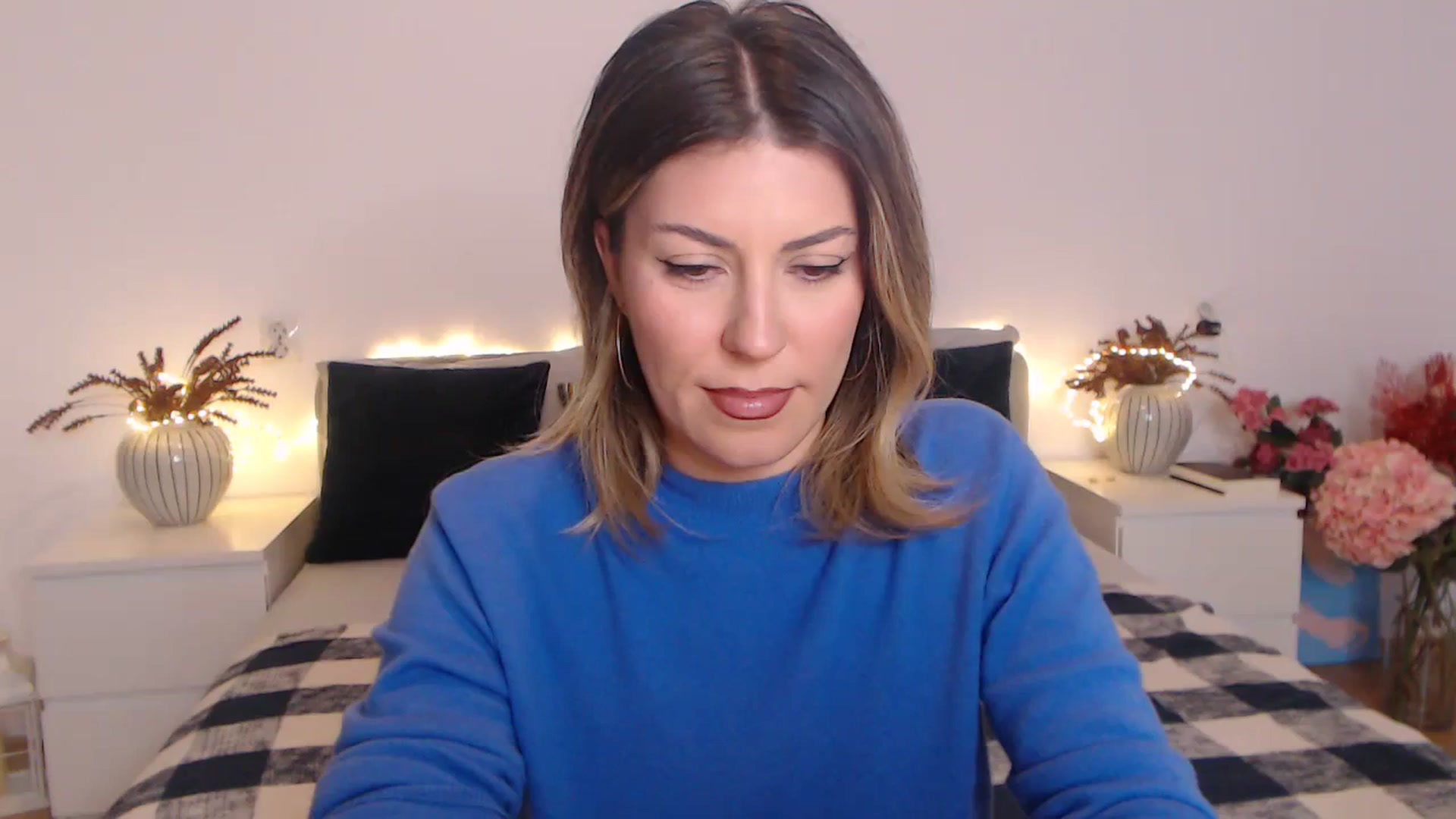 Gallery image thumbnail from BlueStocking's myfreecams stream on, 02/08/2024, 16:43 image 5 of 20