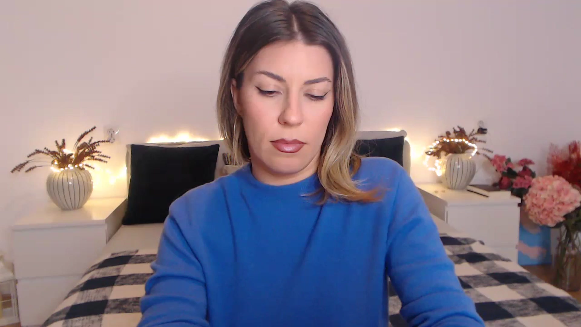 Gallery image thumbnail from BlueStocking's myfreecams stream on, 02/08/2024, 16:43 image 15 of 20