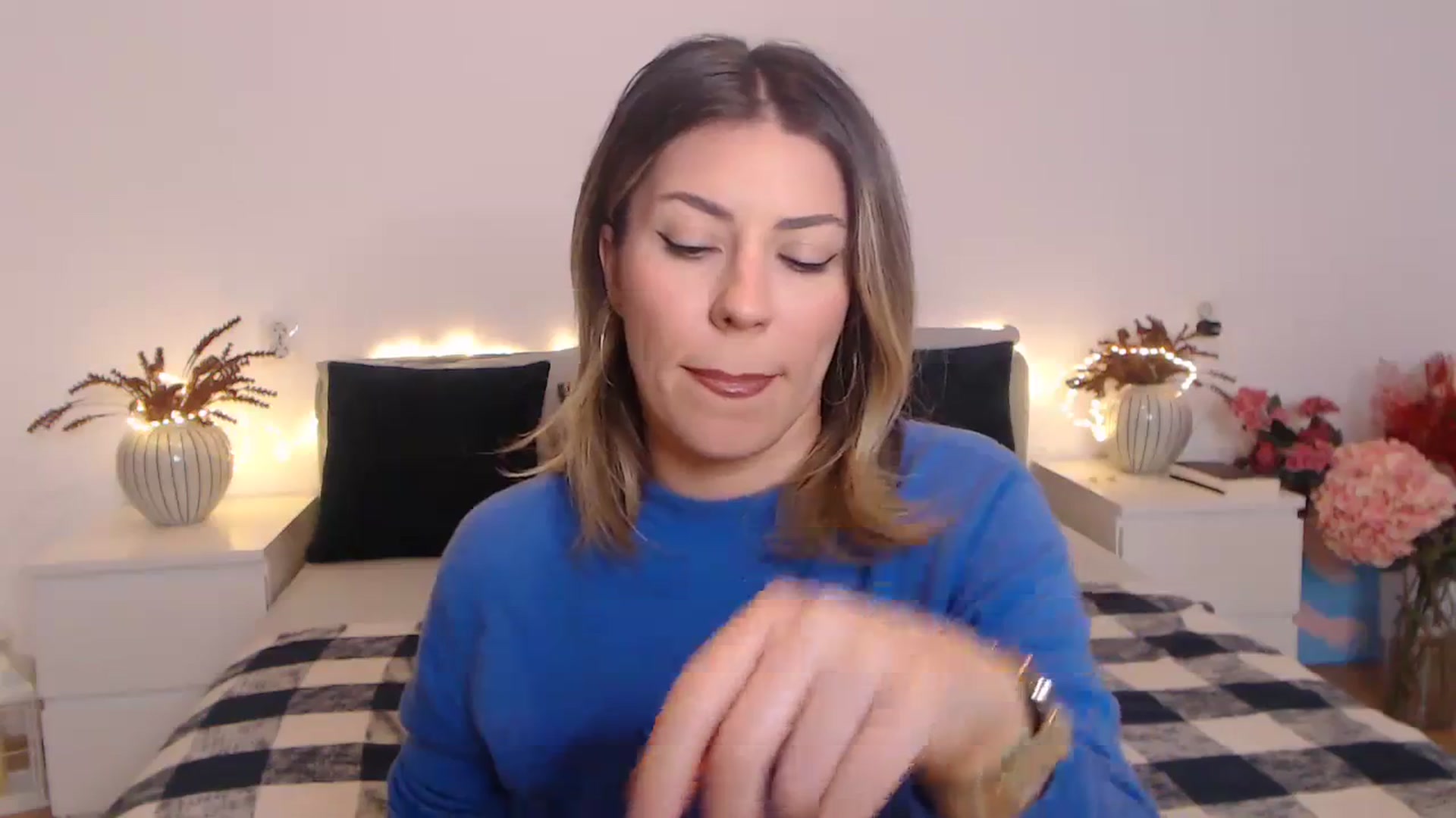 Gallery image thumbnail from BlueStocking's myfreecams stream on, 02/08/2024, 16:43 image 8 of 20