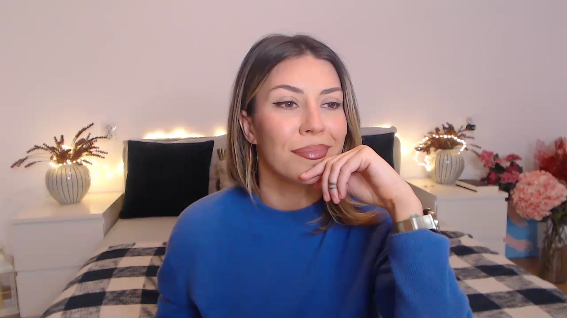 Gallery image thumbnail from BlueStocking's myfreecams stream on, 02/08/2024, 16:43 image 19 of 20